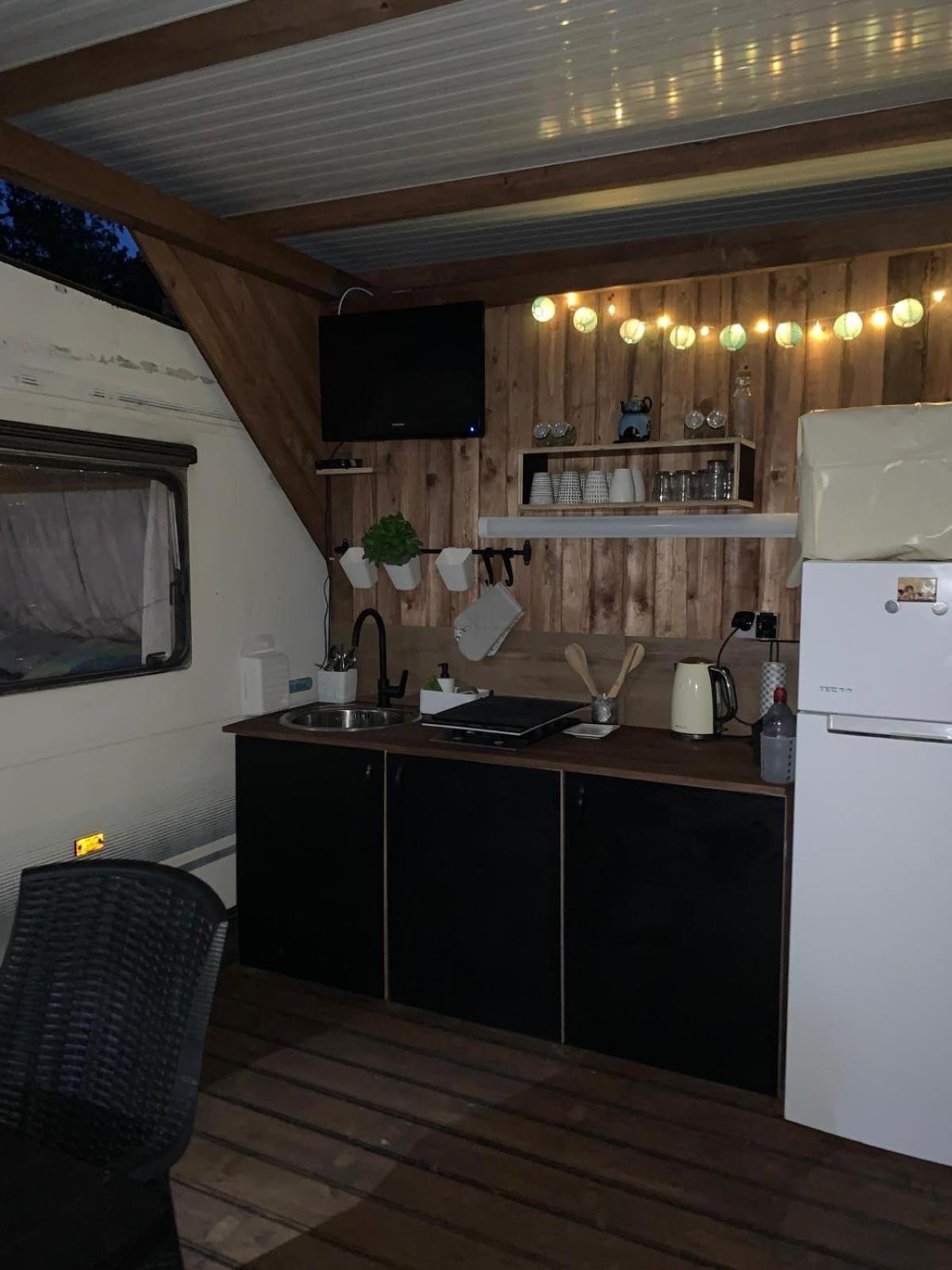 Large Camper In The Olive Grove Hotel Banjole Eksteriør billede