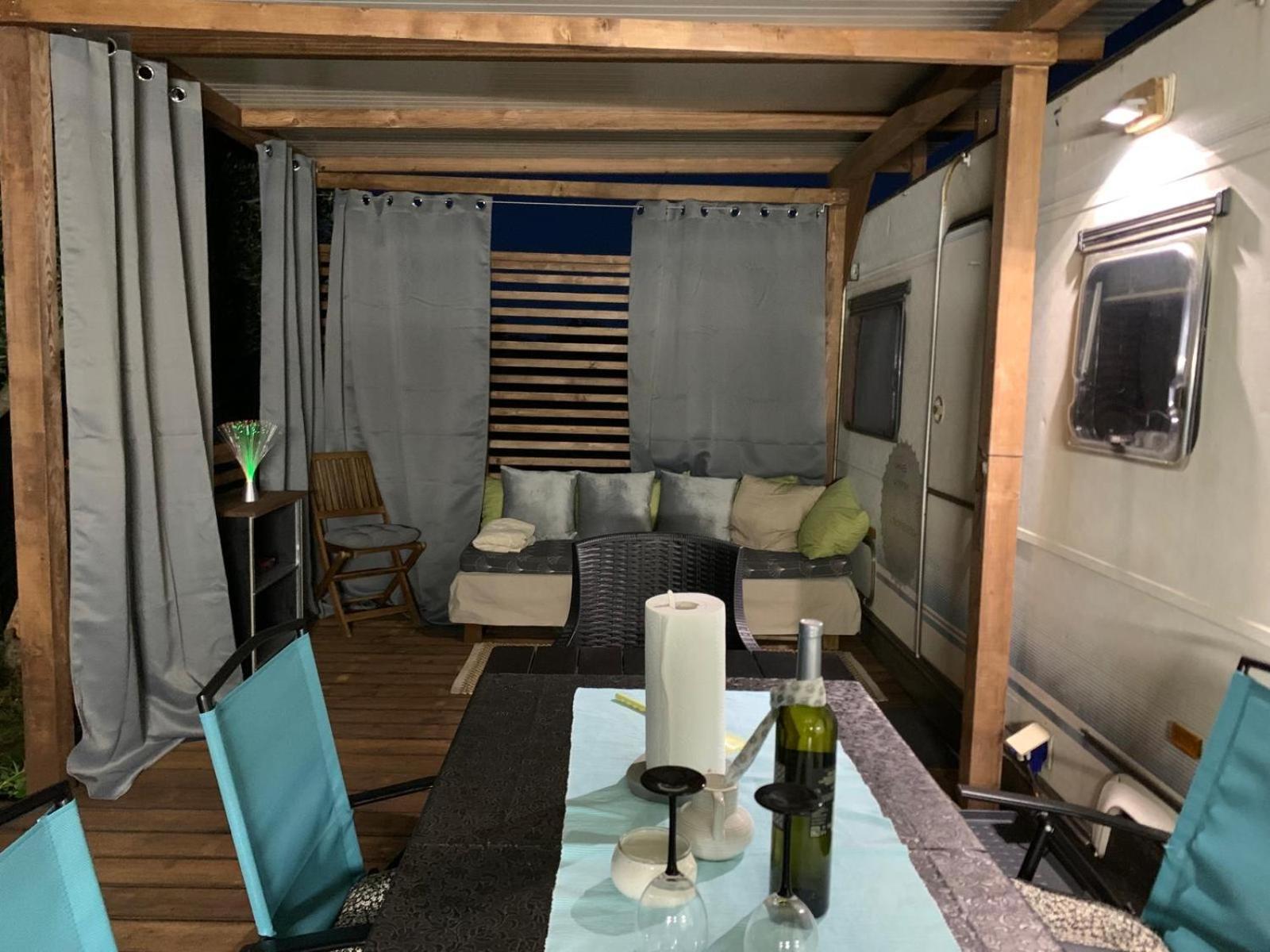 Large Camper In The Olive Grove Hotel Banjole Eksteriør billede